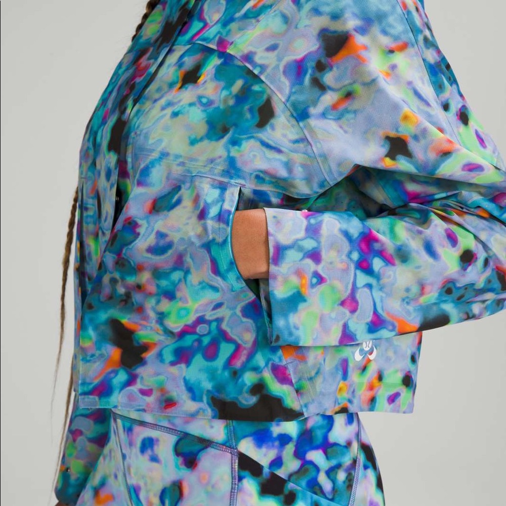 Lululemon Rain Chaser Jacket Seawheeze 2021 - Picture 2 of 10